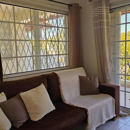 Ferienwohnung One Artemis Near The Sea And The Airport Exterior foto