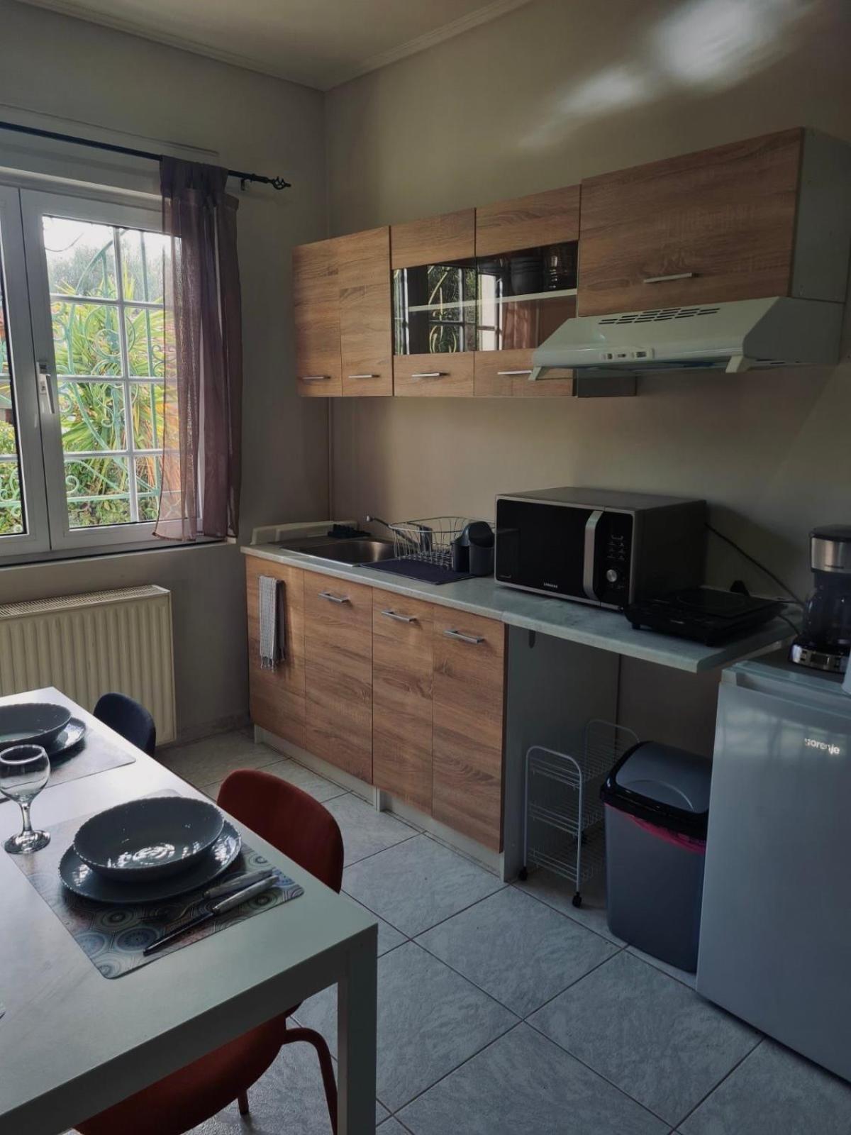 Ferienwohnung One Artemis Near The Sea And The Airport Exterior foto