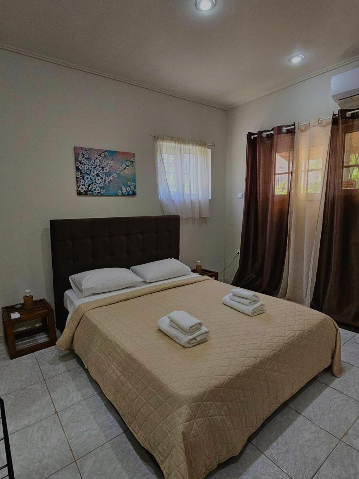 Ferienwohnung One Artemis Near The Sea And The Airport Exterior foto