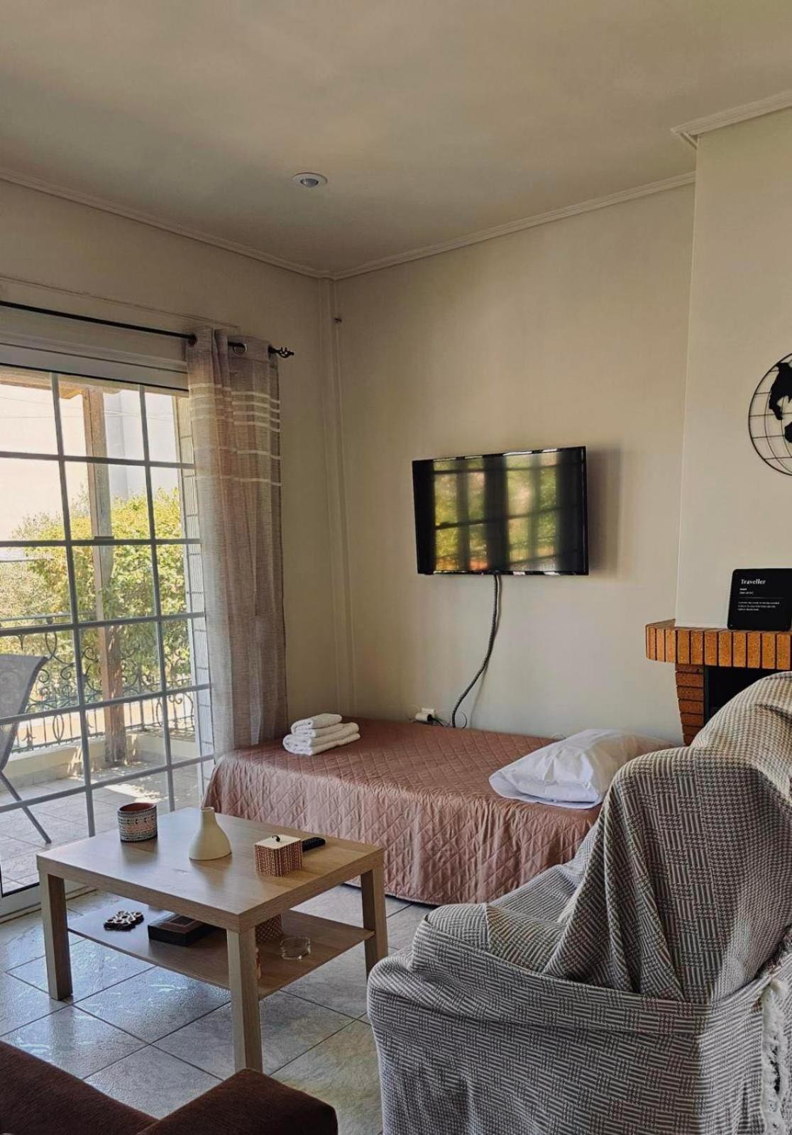 Ferienwohnung One Artemis Near The Sea And The Airport Exterior foto
